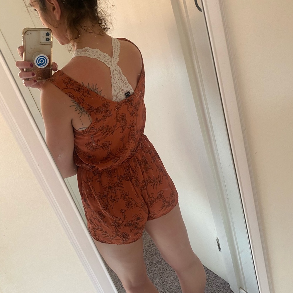 Romper - Picture 2 of 2